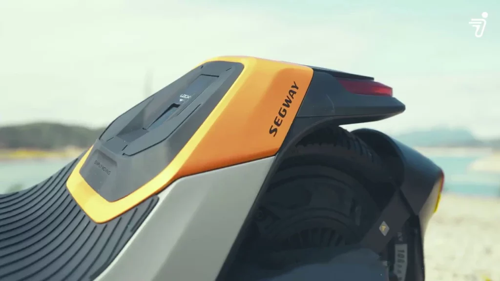Close-up look at the rear mounted P65 500W motor