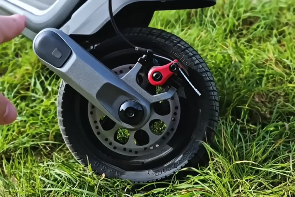 Front suspension and mechanical brake of the Segway p100S close-up