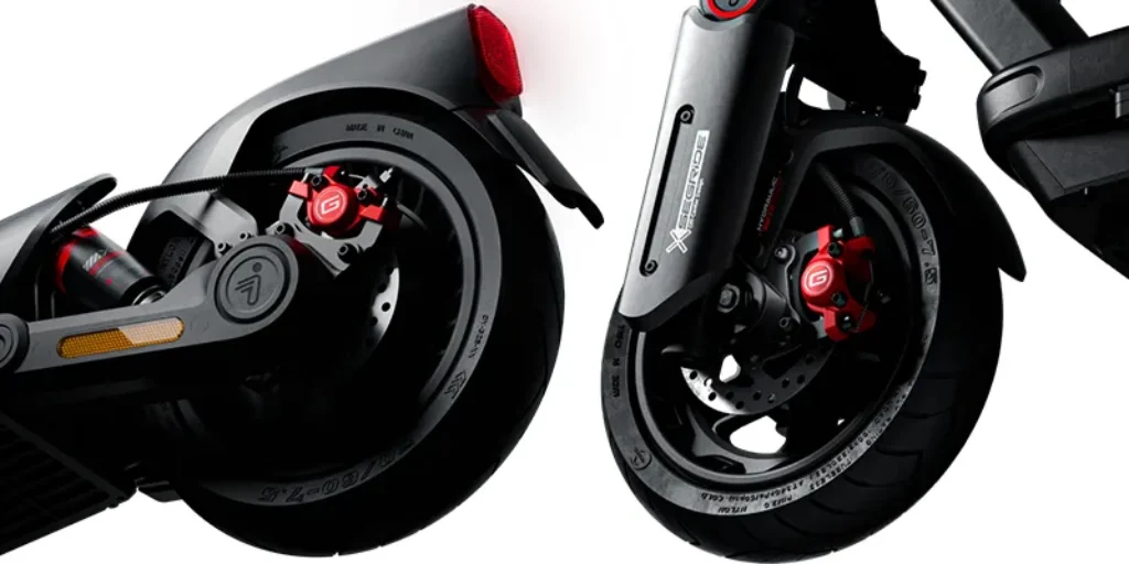 Front and rear hydraulic suspension on the Max G3